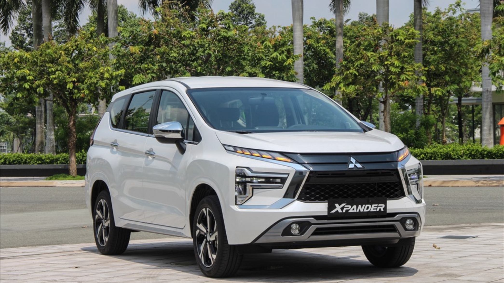 7-Seater Family Car